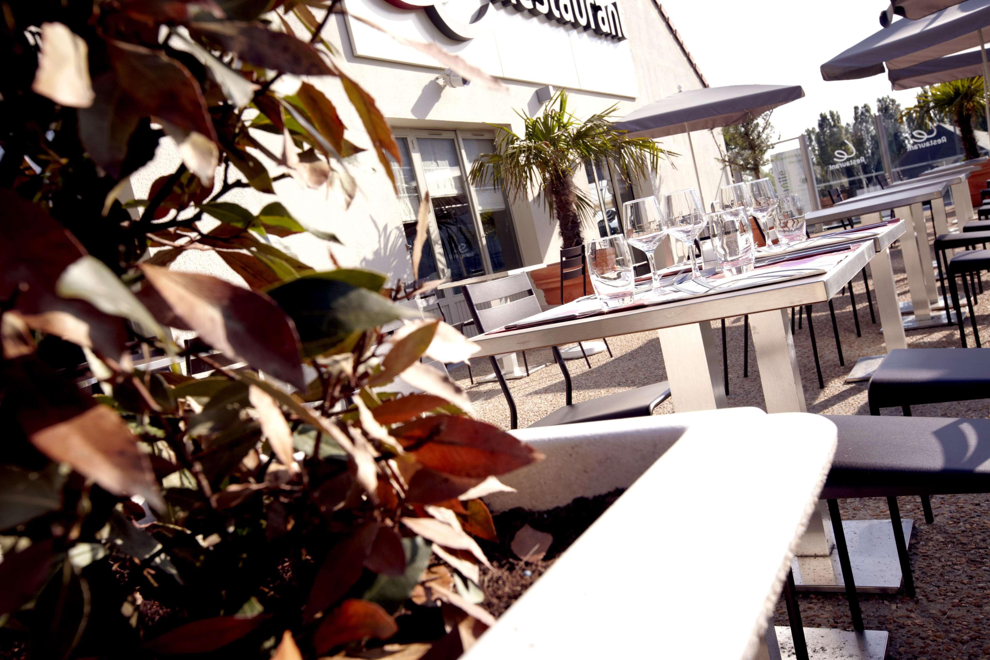 โรงแรมกัมปานีเล กูเอเรต์ กีเรต์ ร้านอาหาร รูปภาพ